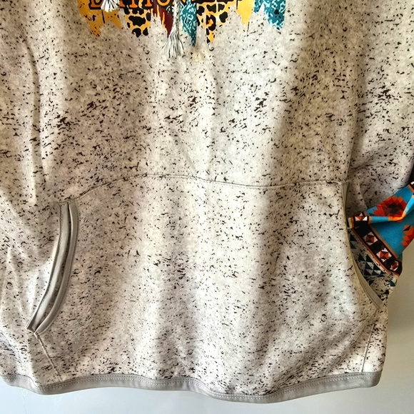 Yellowstone Sweatshirt - Picture 4 of 4